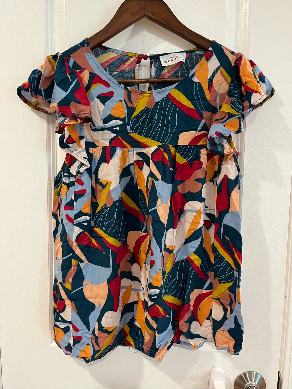 Emily Wonder Navy Multicolor Abstract Ruffle Sleeve Top